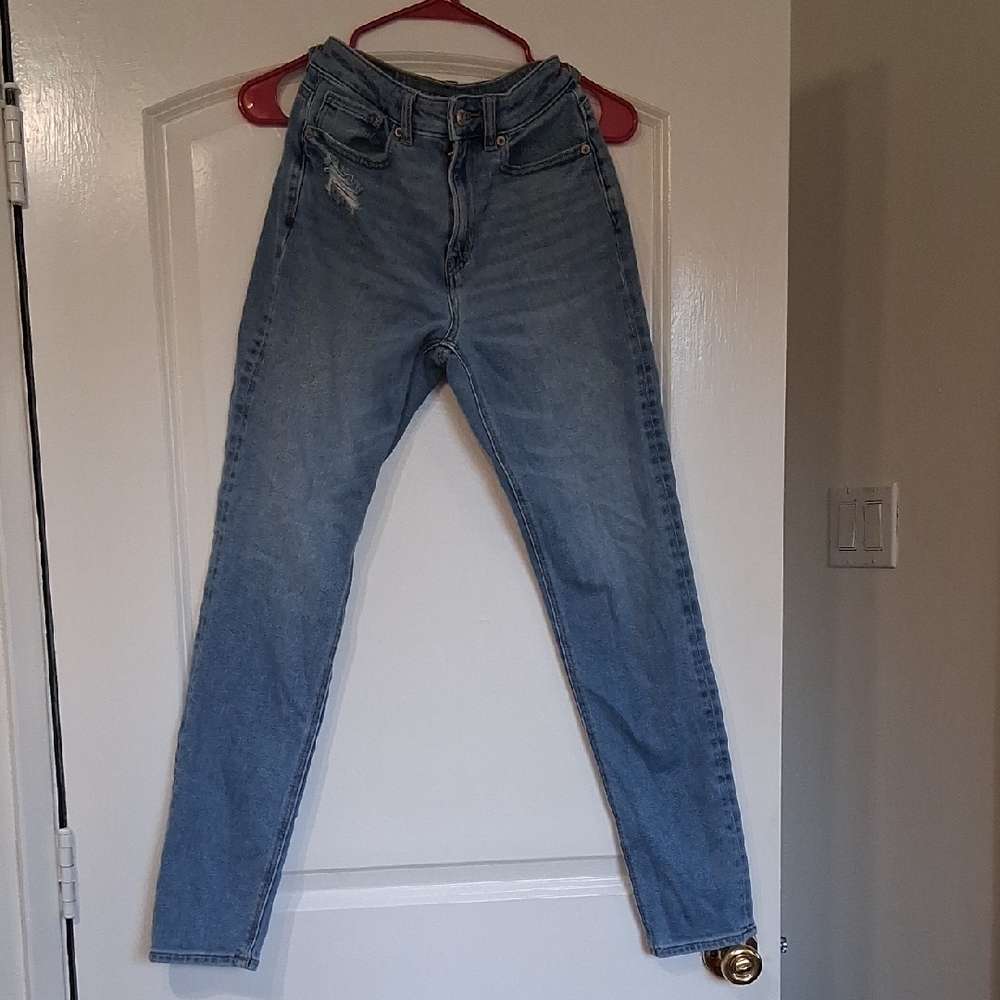 American Eagle Outfitters Light Blue Skinny Jeans